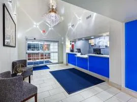 Holiday Inn Express Hotel and Suites Jenks by IHG