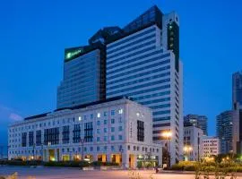 ホリデイ イン ネープルス、にあるナポリ国際空港 - NAPの周辺ホテル
