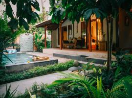 Private Villa with nature atmosphere by Pondok Dino, bolig ved stranden i Ubud