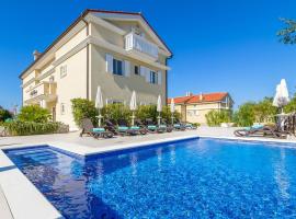 Luxury Apartments Villa Mande, hytte i Malinska