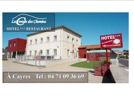 LOGIS LA CROISEE DES CHEMINS, hotel v destinaci Cayres