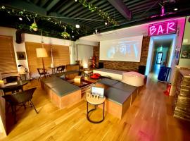 Dot Hostel&Bar 富士山, hotel perto de Parque Oishi, Fujikawaguchiko