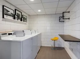 Holiday Inn - Bloomington W MSP Airport Area by IHG