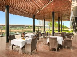 Holiday Inn Nanjing Qinhuai South Suites by IHG, hotel in Jiangning