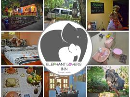 Elephant Lovers Inn, ξενοδοχείο με σπα σε Pinnawala