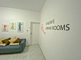 TENERIFE URBAN ROOMS: Santa Cruz de Tenerife'de bir otel