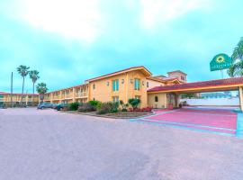 La Quinta Inn by Wyndham Clute Lake Jackson, hotel v destinaci Clute