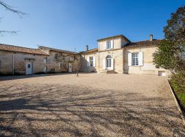 Domaine du chauvet, Hotel in Sainte-Eulalie