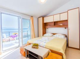 Knezovicapartments, hotell i Živogošće