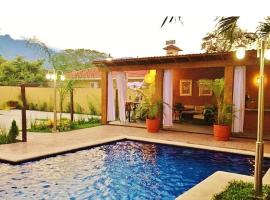 Apartamentos Casa Del Valle, hotel v destinaci San Pedro Sula