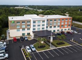 Holiday Inn Express & Suites Greenville S - Piedmont, an IHG Hotel, hotel blizu aerodroma Pickens County - LQK, Piedmont