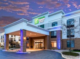 Viesnīca Holiday Inn Express & Suites Cedar Falls - Waterloo, an IHG Hotel pilsētā Sīdarfolsa