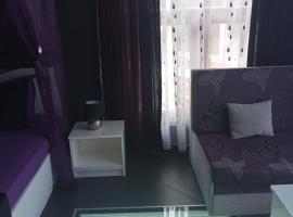 Бора Бора, hotel com piscina em Sapareva Banya