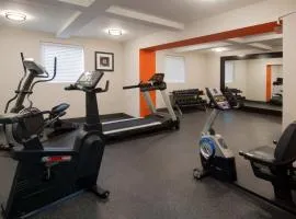 Holiday Inn Express & Suites Nashville-I-40 & I-24(Spence Lane) by IHG