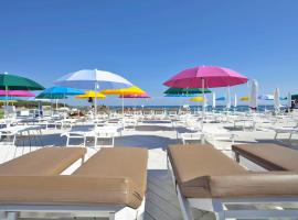 Chiusurelle Village Resort: Punta Prosciutto'da bir 4 yıldızlı otel