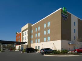 Holiday Inn Express & Suites New Braunfels, an IHG Hotel, hotel i nærheden af Guadalupe River Tubing, New Braunfels