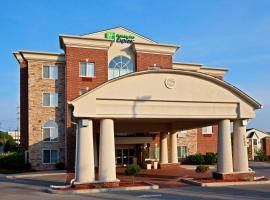 Holiday Inn Express Hotel & Suites Lexington-Downtown University, an IHG Hotel, hotel cerca de Cliff Hagan Stadium, Lexington