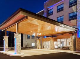 Holiday Inn Express & Suites Chicago North Shore - Niles, an IHG Hotel, hótel í Niles