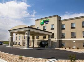사익스턴에 위치한 호텔 Holiday Inn Express and Suites Sikeston, an IHG Hotel