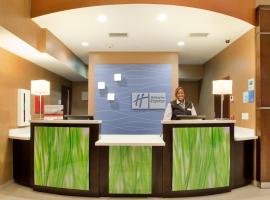 Holiday Inn Express & Suites St Louis Airport, an IHG Hotel, hotel v mestu Woodson Terrace