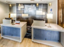 Holiday Inn Express & Suites Cleveland/Westlake by IHG, hotel in Westlake
