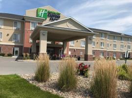 Holiday Inn Express Hotel & Suites Council Bluffs - Convention Center Area, an IHG Hotel, hotel dekat Mid-America Center, Council Bluffs