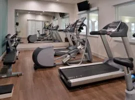 Holiday Inn Express Hotel & Suites Cincinnati - Mason by IHG