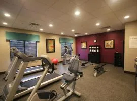 Holiday Inn Express & Suites Charlotte North by IHG