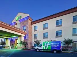 Holiday Inn Express & Suites Clovis Fresno Area, an IHG Hotel