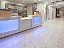 Holiday Inn Express & Suites Clovis Fresno Area by IHG, ξενοδοχείο σε Clovis