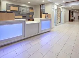 Holiday Inn Express & Suites Clovis Fresno Area by IHG