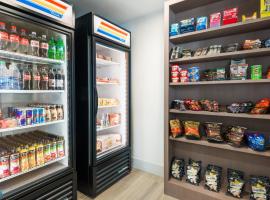 Holiday Inn Express & Suites - Columbus Airport East by IHG, hotel em Columbus