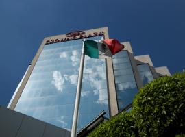 Crowne Plaza Hotel Mexico City North-Tlalnepantla, an IHG Hotel、メキシコシティにあるPlaza Millenium Tlalnepantlaの周辺ホテル