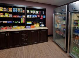 Holiday Inn Express Hotel & Suites Clearfield by IHG, khách sạn ở Clearfield