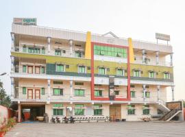 OYO 71024 Svs Mahal, hotel v destinaci Vellore