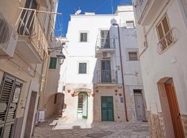 Palazzo Pezzolla Apartments, hotel a Monopoli