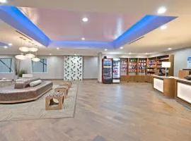 Holiday Inn Express & Suites New Cumberland by IHG