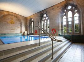 Loch Ness Abbey Cottages, hotel in Fort Augustus