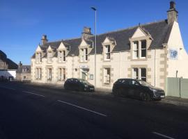 The Royal Oak Hotel, hôtel à Cullen