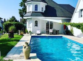 All NEW FLAT NEARBY DRESDEN !!!POOL!!!, cheap hotel in Frauendorf
