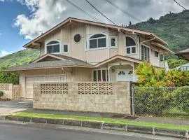 Serene Manoa Valley Home with Tropical Mtn Views!