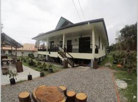 Bonsai Villa @ Mesilou 盆栽小苑, holiday home in Kundasang