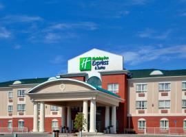 Holiday Inn Express Hotel & Suites-Hinton by IHG, hotel v destinaci Hinton