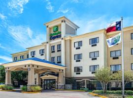 Holiday Inn Express Hotel and Suites Fort Worth/I-20, accessible hotel in Fort Worth