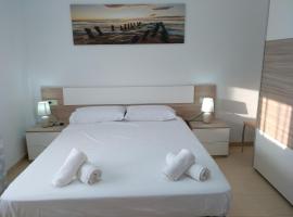 Apartamentos Blaucel, hotel v destinácii Deltebre