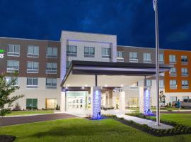Holiday Inn Express & Suites Greenwood Mall by IHG, hotel v destinaci Greenwood