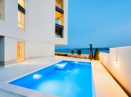 Apartment TESI, hotel a Dugi Rat (Punta Lunga)