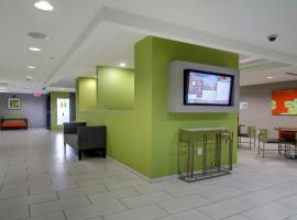 Holiday Inn Express & Suites Jackson Downtown - Coliseum by IHG, hotel in Jackson