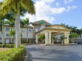 Holiday Inn Express & Suites Florida City-Gateway To Keys, an IHG Hotel: Florida City şehrinde bir otel