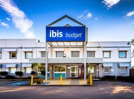 ibis Budget Canberra, hotel near Australian War Memorial, Canberra